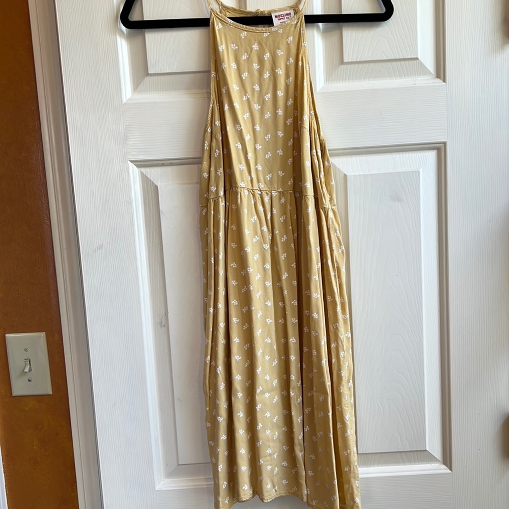 Mossimo Supply Co sundress in size S with yellow and white flowers